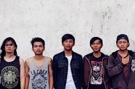 Lore From The Thread